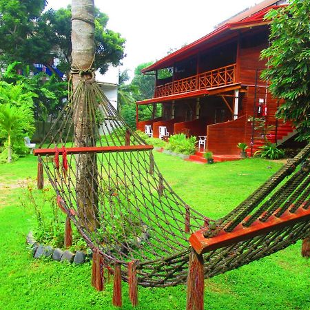 On The Rock Hotel Banduramulla ภายนอก รูปภาพ