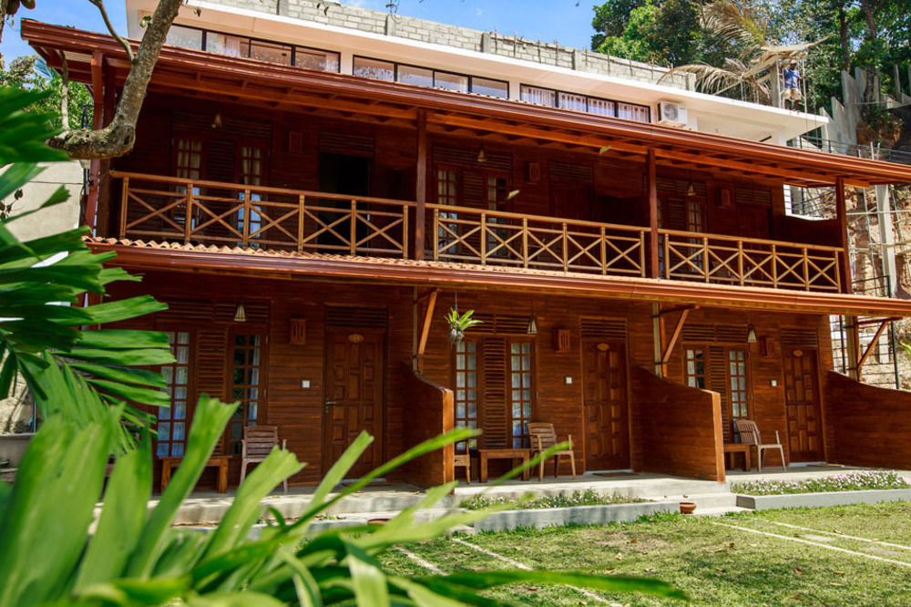 On The Rock Hotel Banduramulla ภายนอก รูปภาพ